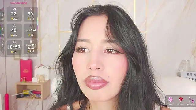 Miss Charlottet online show from March 25, 8:30 pm