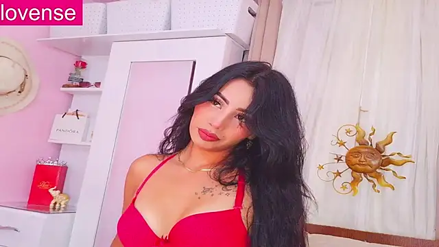 Snapshot of Miss_Charlottet chatting on July 1, 7:47 pm Miss Charlottet online show from July 1, 7:47 pm