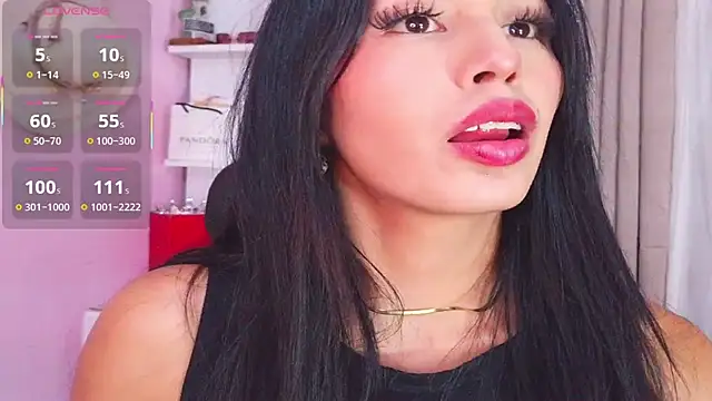 Snapshot of Miss_Charlottet chatting on July 17, 10:18 pm Miss Charlottet online show from July 17, 10:18 pm