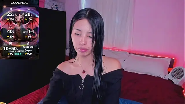 Miss Charlottet online show from February 11, 8:20 pm