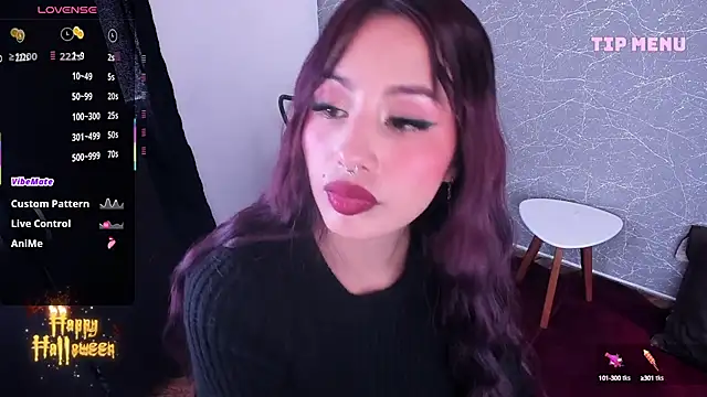 Miss Charlottet online show from October 2, 7:17 pm