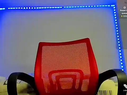 Snapshot of Alexxx_savage chatting on October 23, 3:49 am Alexxx savage online show from October 23, 3:49 am