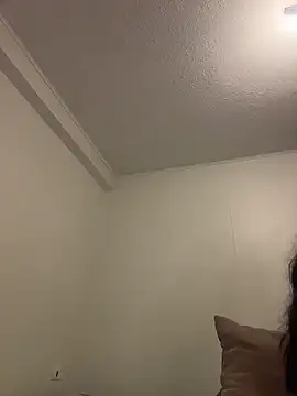 princesaliay online show from April 18, 11:01 am