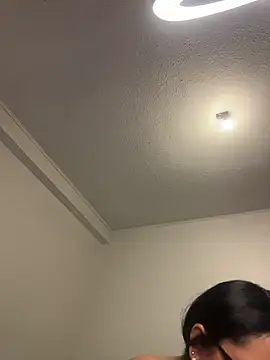 princesaliay online show from March 28, 11:00 am