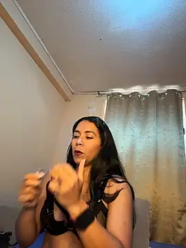 princesaliay online show from March 18, 11:02 am