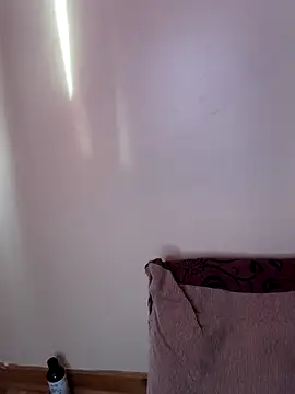 princesaliay online show from December 13, 8:04 pm