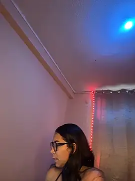 princesaliay online show from March 11, 10:53 am