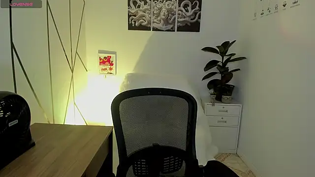 Room 69x online show from November 6, 3:21 am