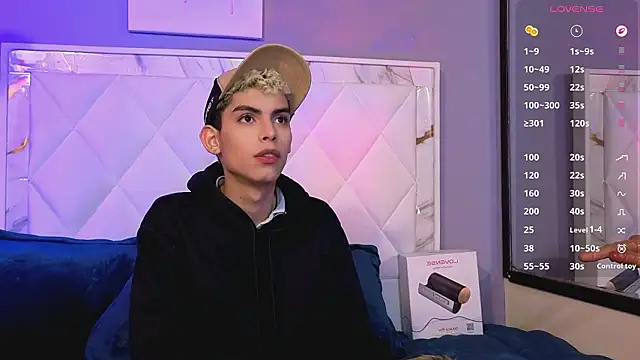 Room 69x online show from March 20, 2:18 pm