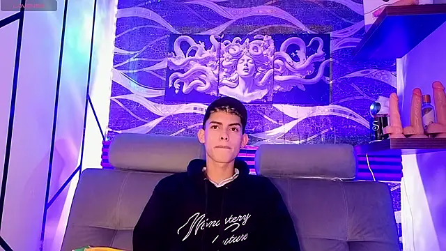 Room 69x online show from May 1, 9:53 pm