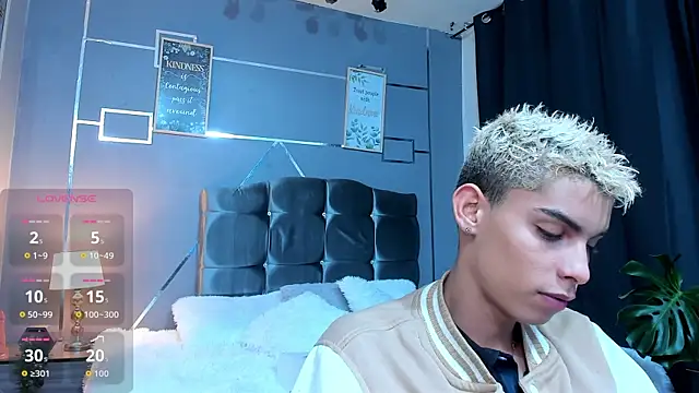 Room 69x online show from December 23, 3:50 am