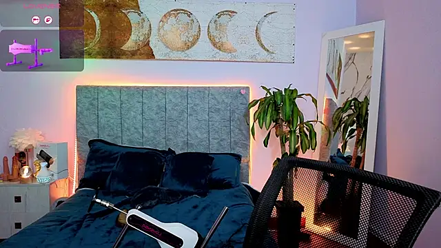 Room 69x online show from March 11, 1:16 pm