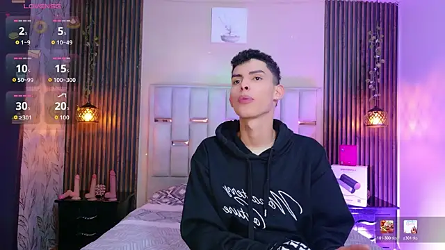 Room 69x online show from May 18, 1:05 pm