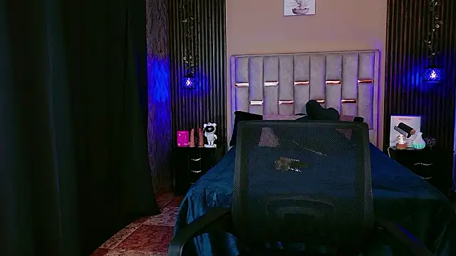 Room 69x online show from March 13, 1:05 pm