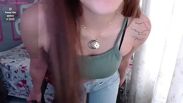 Snapshot of zara_erotik chatting on September 18, 11:35 am zara erotik online show from September 18, 11:35 am