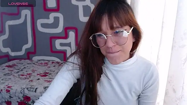 Snapshot of zara_erotik chatting on September 15, 11:21 am zara erotik online show from September 15, 11:21 am