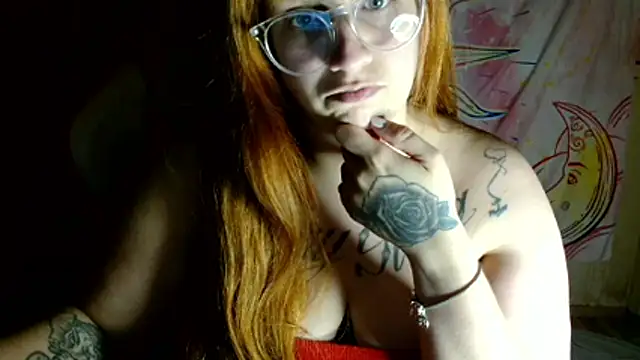 witchkiki online show from December 4, 4:22 am