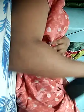 satisfiedgirl4 online show from October 28, 8:08 pm