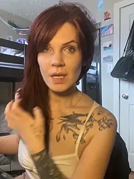 mzz lillypillxoxo online show from February 22, 9:38 pm