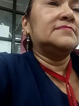 linda luna29 online show from January 6, 8:35 pm