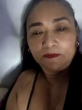 Snapshot of linda_luna29 chatting on November 6, 7:56 am linda luna29 online show from November 6, 7:56 am