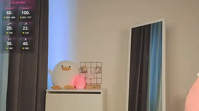 roxydolll online show from March 24, 2:11 am