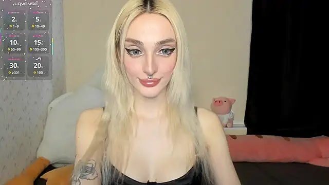 succubantra online show from March 11, 12:43 pm