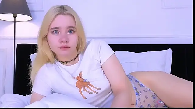 Snapshot of ANNABELLE_LU chatting on November 11, 2:28 am ANNABELLE LU online show from November 11, 2:28 am