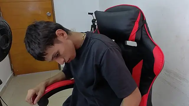 sung yol online show from April 4, 6:36 pm