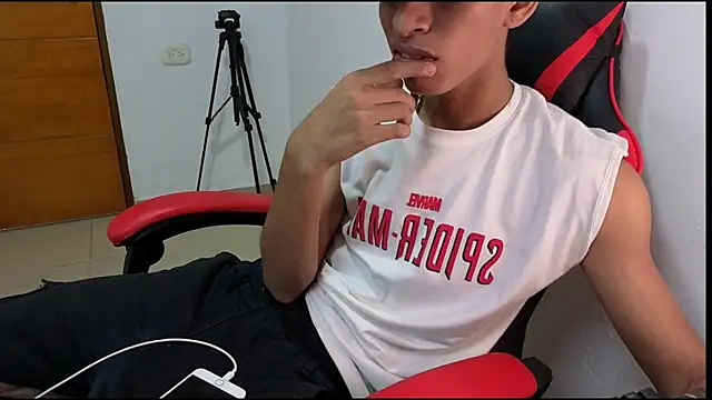 sung yol online show from March 26, 6:22 am