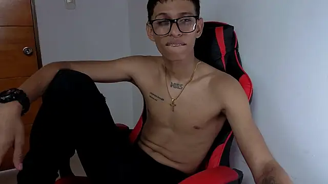 sung yol online show from March 13, 9:09 pm