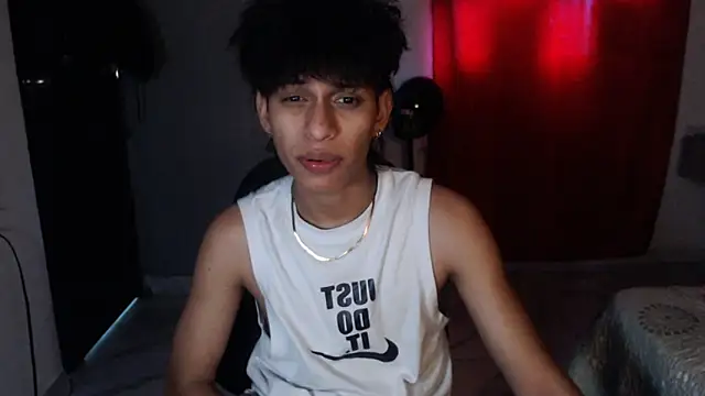 Snapshot of sung_yol chatting on October 14, 8:09 pm sung yol online show from October 14, 8:09 pm