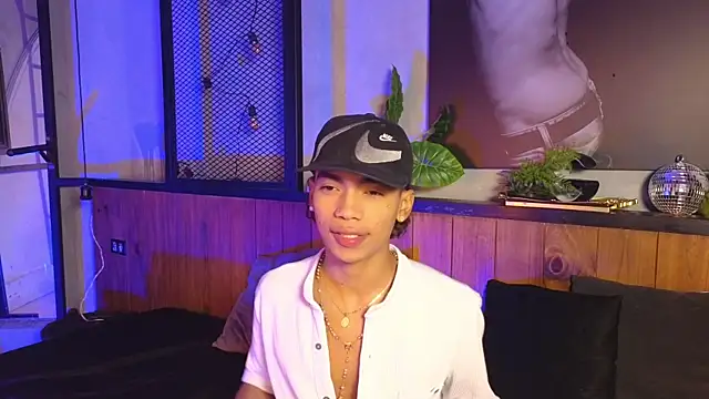 AlanCutee online show from April 23, 12:29 pm