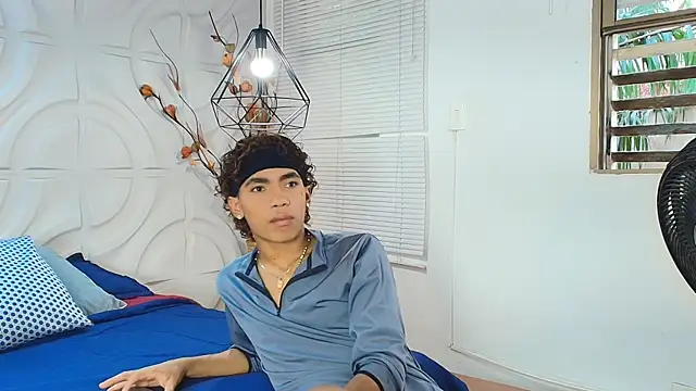 AlanCutee online show from June 3, 2:33 pm