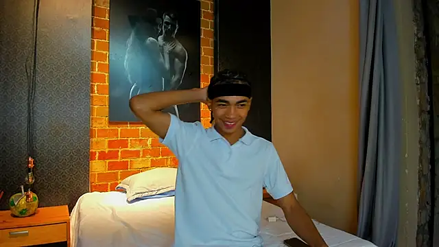 AlanCutee online show from November 15, 11:25 am