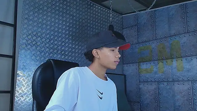 AlanCutee online show from September 28, 11:50 am