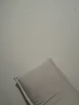 AlanCutee online show from April 3, 9:10 pm