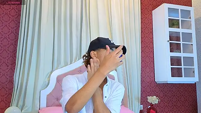 AlanCutee online show from May 31, 3:07 pm