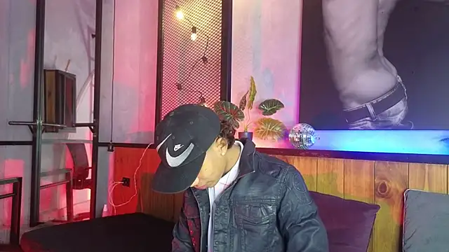 AlanCutee online show from March 20, 11:44 am