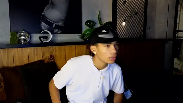 AlanCutee online show from April 12, 12:41 pm