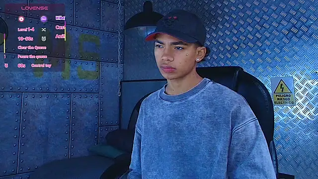 AlanCutee online show from October 9, 11:33 am