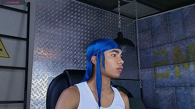 AlanCutee online show from October 31, 11:18 am