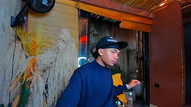 AlanCutee online show from January 17, 11:58 am