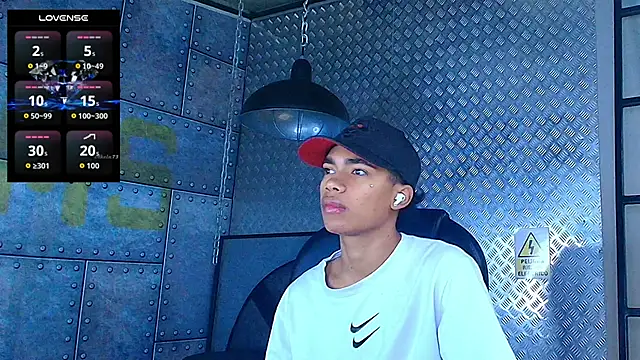 AlanCutee online show from October 12, 11:44 am