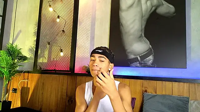 AlanCutee online show from March 7, 11:49 am