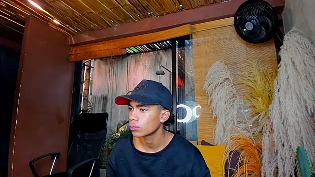 AlanCutee online show from December 17, 12:54 pm