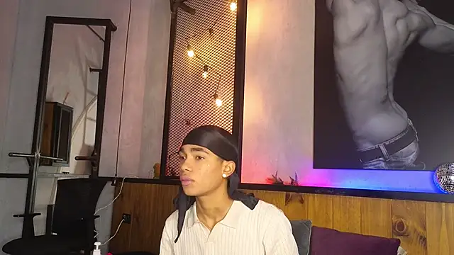 AlanCutee online show from February 23, 1:12 pm