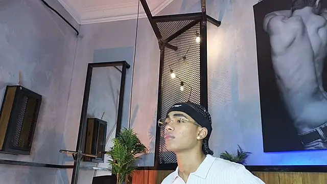 AlanCutee online show from March 5, 11:29 am