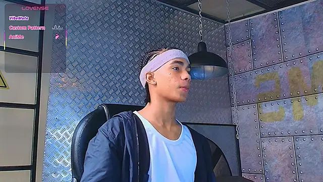 AlanCutee online show from October 2, 12:08 pm