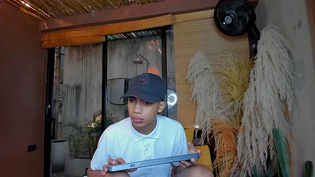 AlanCutee online show from December 14, 12:22 pm